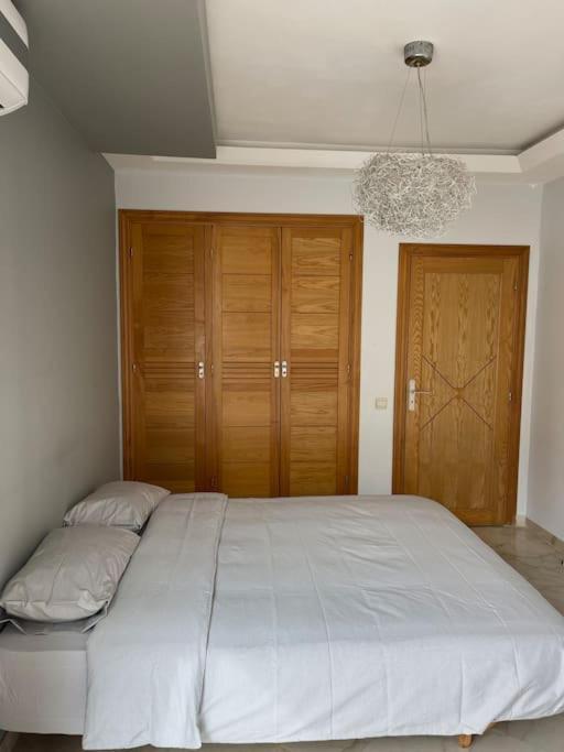 Nouaceur Big Luxury Apartment Near Airport מראה חיצוני תמונה