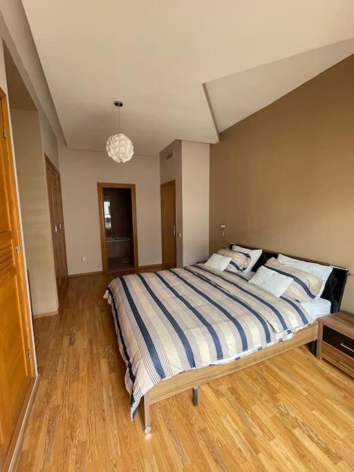 Nouaceur Big Luxury Apartment Near Airport מראה חיצוני תמונה